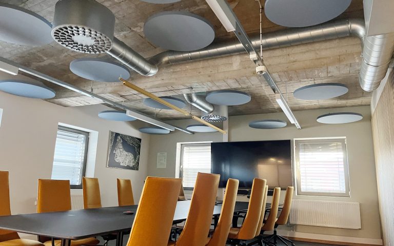 F57DF587-AF87-4044-AAA4-84209FAB9B70 2